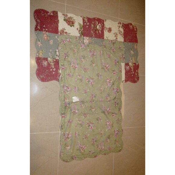 Brylane Home Multi-Color Floral Patchwork Quilted Pillow Shams Set of 2 - Picture 5 of 9